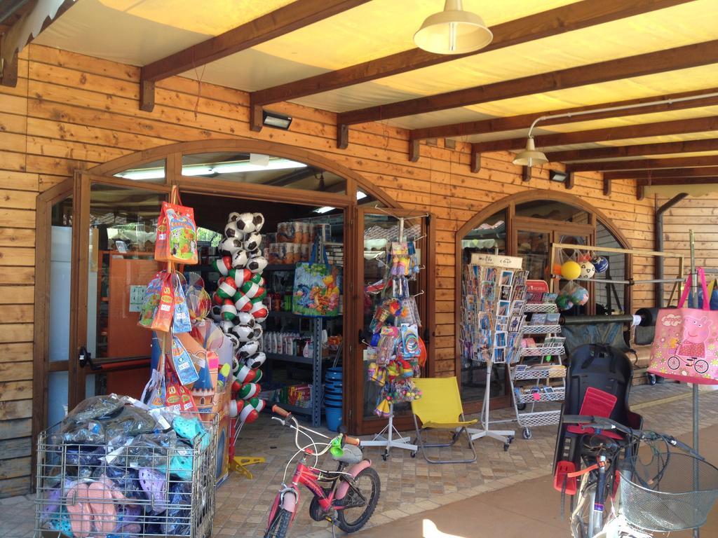 Camping Paradiso ヴィアレッジョ エクステリア 写真